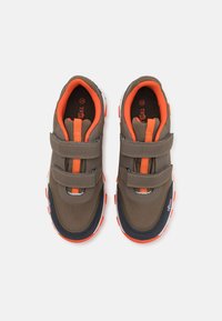 TROLLKIDS PREIKESTOLEN HIKER - Fjellsko - mocca brown/glow orange/dark navy