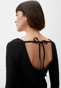 QS À MANCHES LONGUES EN TROMPETTE - Blouse - schwarz