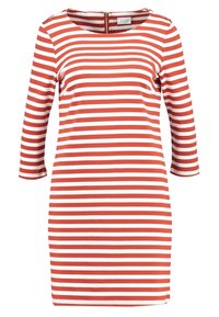 Czerwona i biała sukienka w paski z długimi rękawami, okrągłym dekoltem i zamkiem błyskawicznym z tyłu. Wykonana z miękkiego, gładkiego materiału o dopasowanym kroju.