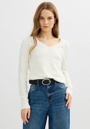 BÁSICO CUELLO PICO - Jersey de punto - blanco