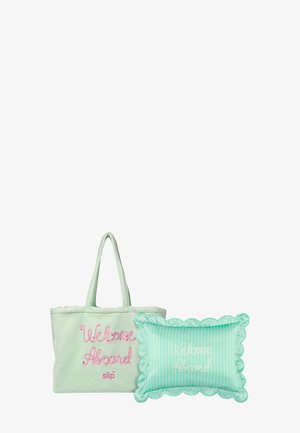 Slip SLIP PURE SILK TRAVEL PILLOW WITH COMPLIMENTARY BEACH BAG - Hudplejeredskab - les vacances