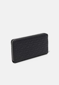 Calvin Klein MUST WALLET EMBOSSED - Geldbörse - black
