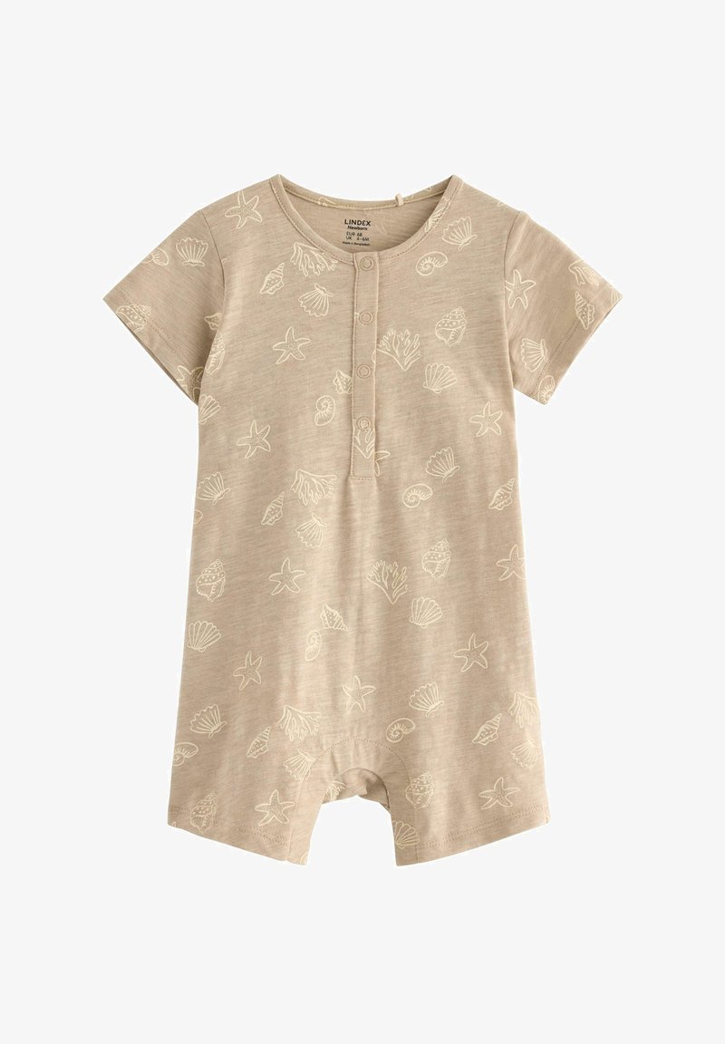 Combinaison courte beige à manches courtes en tissu doux, ornée d'un motif de coquillages et d'étoiles de mer. Elle possède une patte de boutonnage et une coupe décontractée.