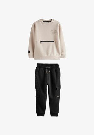 REGULAR FIT - SET - Sportska majica - stone