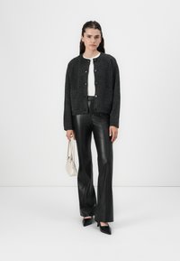 ONLY ONLJESSIE PANTS  - Pantalon classique - black
