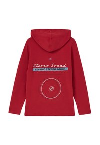Rode hoodie met een grafisch ontwerp op de achterkant waarop de tekst "Stereo Sound" en "TECHNO STEREO SOUND" staat, samen met een cirkelontwerp.