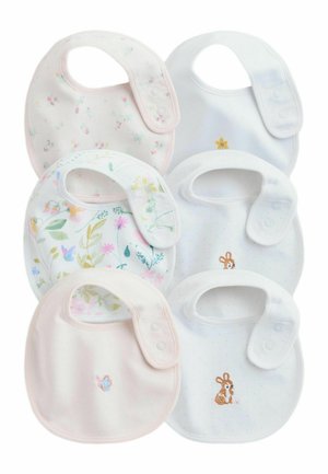Sześć miękkich śliniaków dla niemowląt z zapięciami na zatrzaski, ozdobionych pastelowym haftem kwiatów, zwierząt i motyli na białym i jasnoróżowym tle.