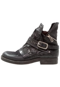 A.S.98 Botines camperos - black