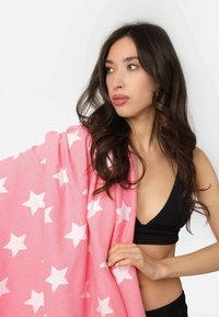 MAЯSIKØH STELLA - Rantapyyhe - pink