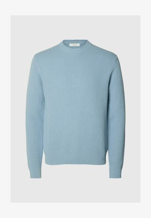 Ein hellblaues gestricktes Sweatshirt mit Rundhalsausschnitt und gerippten Bündchen. Verfügt über ein strukturiertes Muster und eine glatte Oberfläche.