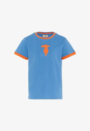 T-shirt blu a maniche corte con rifiniture arancioni su maniche e collo, con una grafica arancione di una mano che tiene un martello al centro del petto.