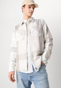 Barbour ETTRICK OVERSHIRT - Kerge jope - saltmarsh tartan