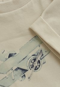 EN FANT T-shirt med print - french oak