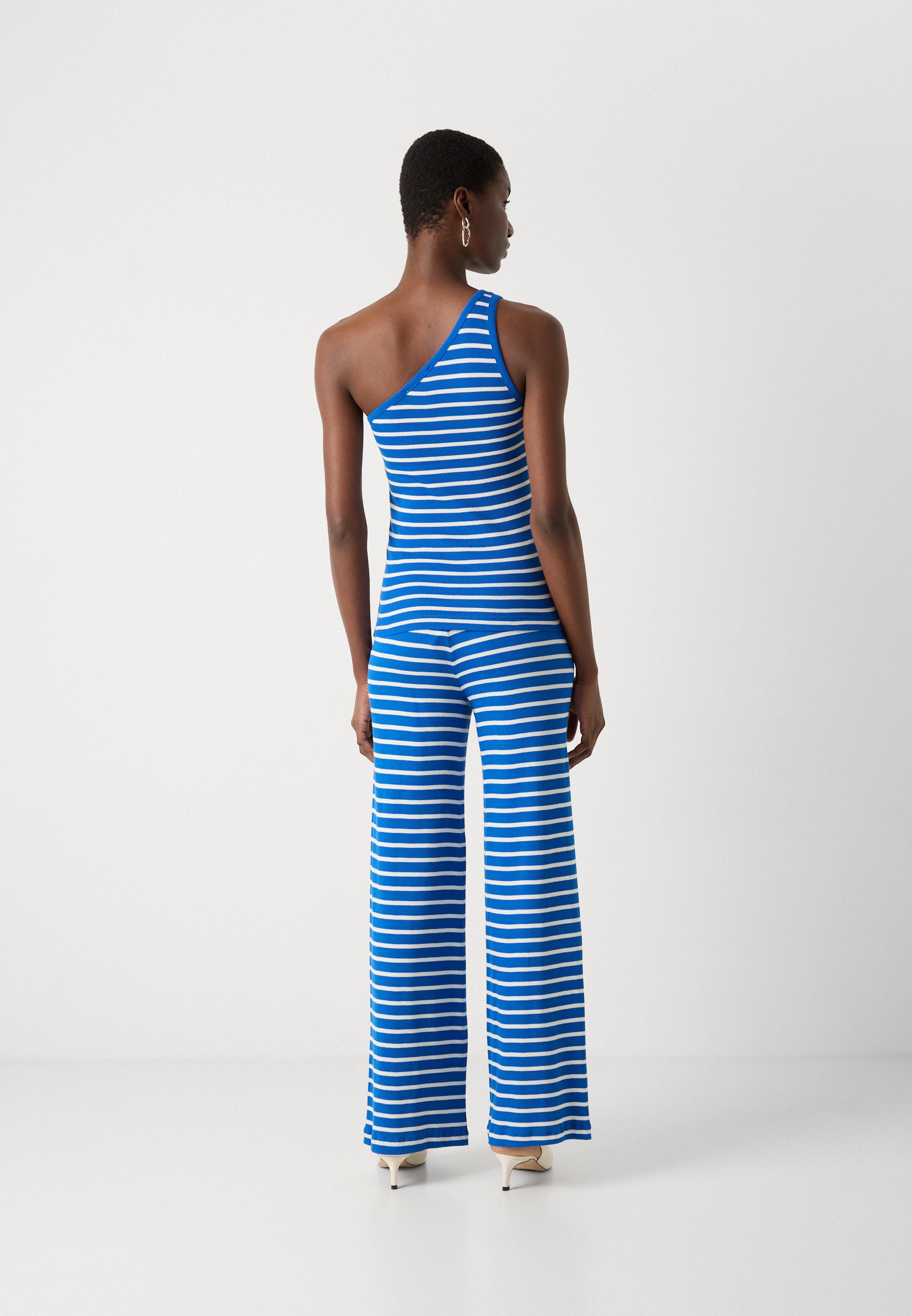 売れ筋商品|||マッズ ノーガード Tシャツ レディース トップス STRIPE KITTY - Top - surf the web/vanilla ice 2x2 Cotton Kitty Top, Surf The Web – MADS NØRGAARD – COPENHAGEN