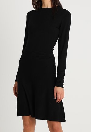 Robe pull - black