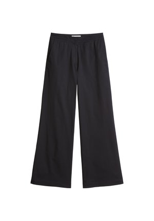 Schwarze, weit geschnittene Hose mit Seitentaschen und flachem Bund, auf weißem Hintergrund dargestellt.