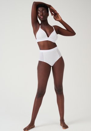 ALL MESH PANTIES - Panties - white