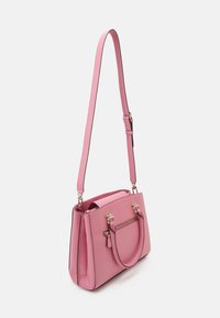 Guess NOELLE GIRLFRIEND SATCHEL - Håndtasker - pink