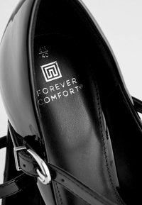 Next FOREVER COMFORT ROUND TOE MARY JANE REGULAR FIT - Klassikalised kontsakingad - black