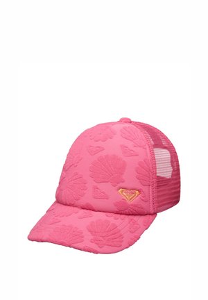 Rosa Baseballkappe mit Netzrückseite, geprägten Muschelmuster und kleinem gelbem herzförmigem Logo auf der Vorderseite.