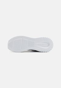 Calvin Klein Jeans RUNNER LACE - Sneakers basse - black/bright white