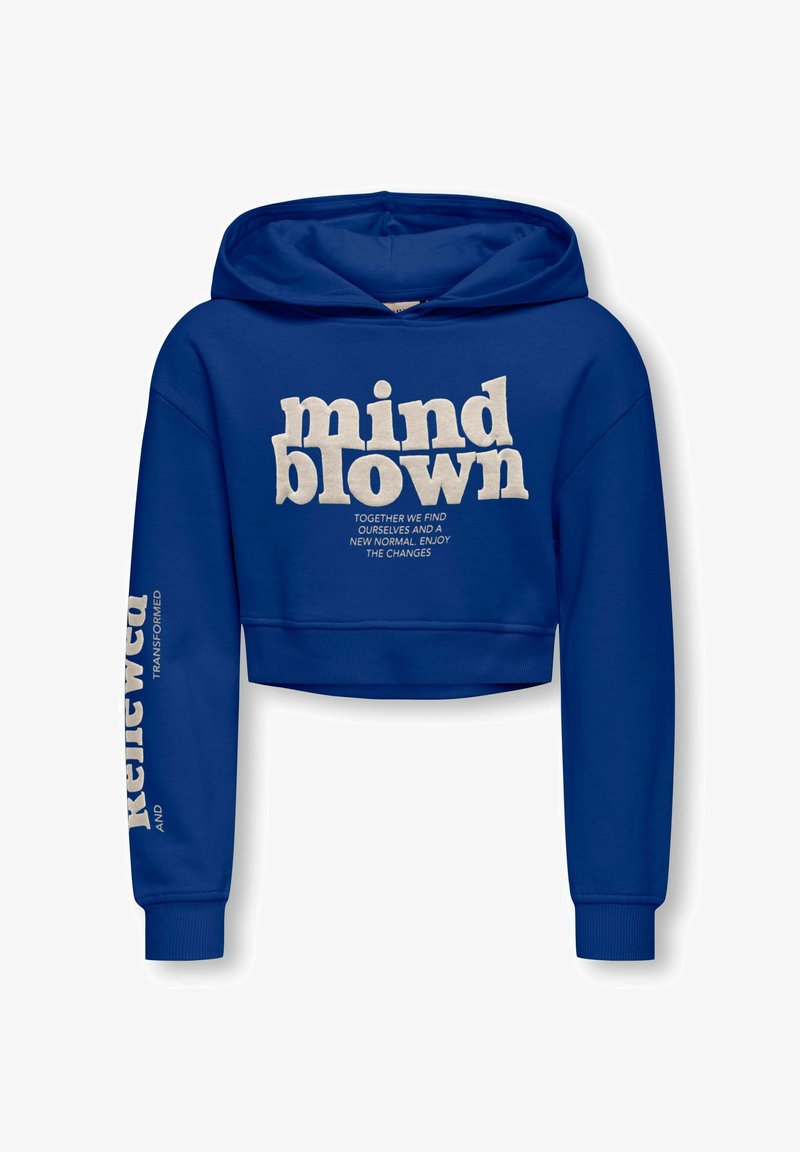 Blå kort hoodie med dragsko i huvan. Har stora vita texter på framsidan och ärmen, tillverkad av en bomullsblandning.