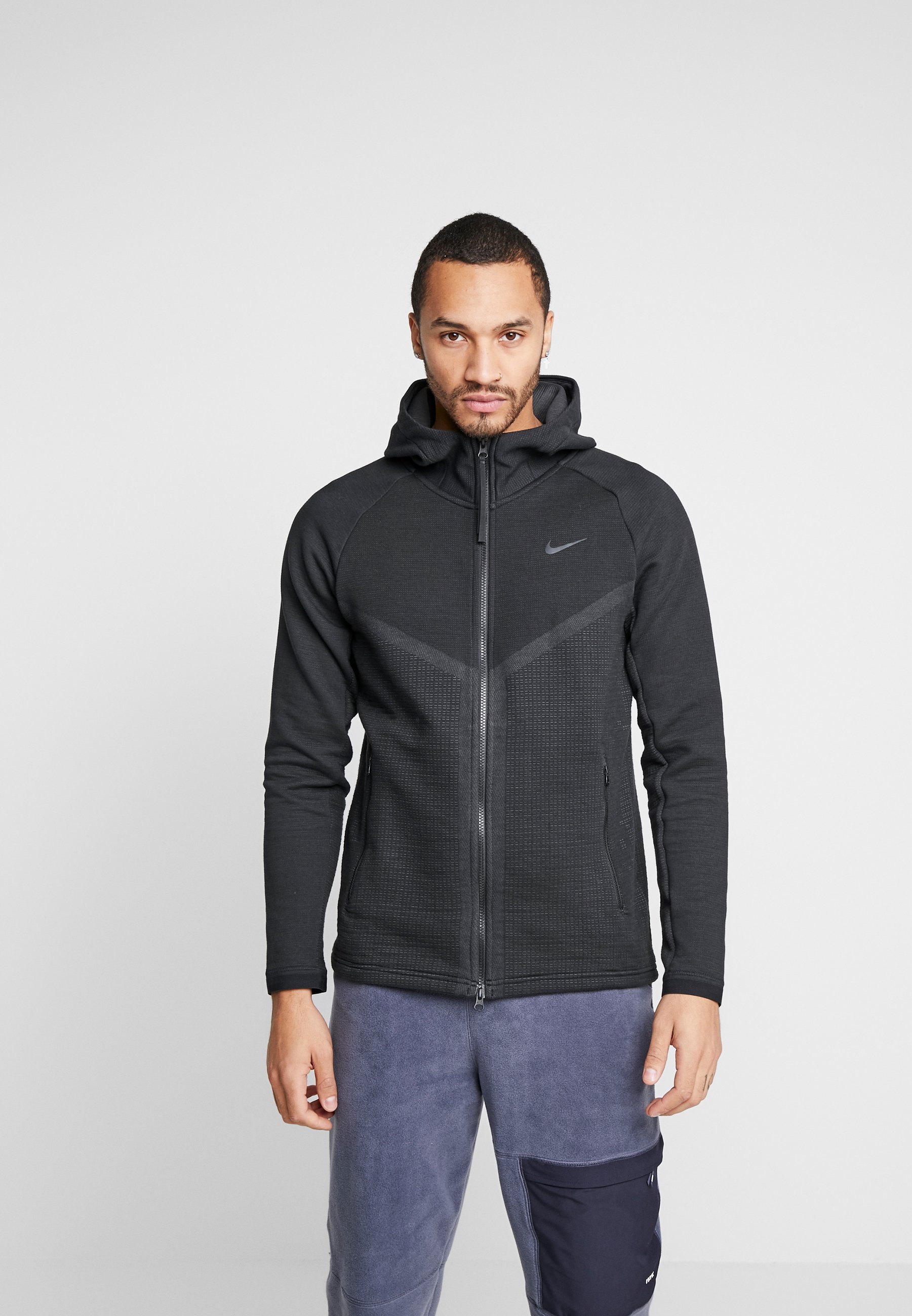 مقاول الشرط في اتجاه عقارب الساعة nike 