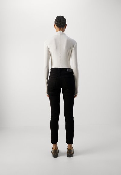 Citizens of Humanity SLOANE - Blugi skinny fit - plush black