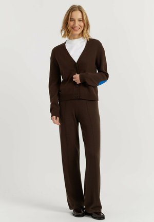 CHINTI & PARKER, CHINTI & PARKER CARDIGAN ELBOW PATCH CARDIGAN - Vest - chocolate