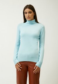 INFLUENCER HIGH-NECK BASIC - Jersey de punto - sky