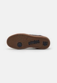 Etnies CRESTA UNISEX - Sportcipő - navy