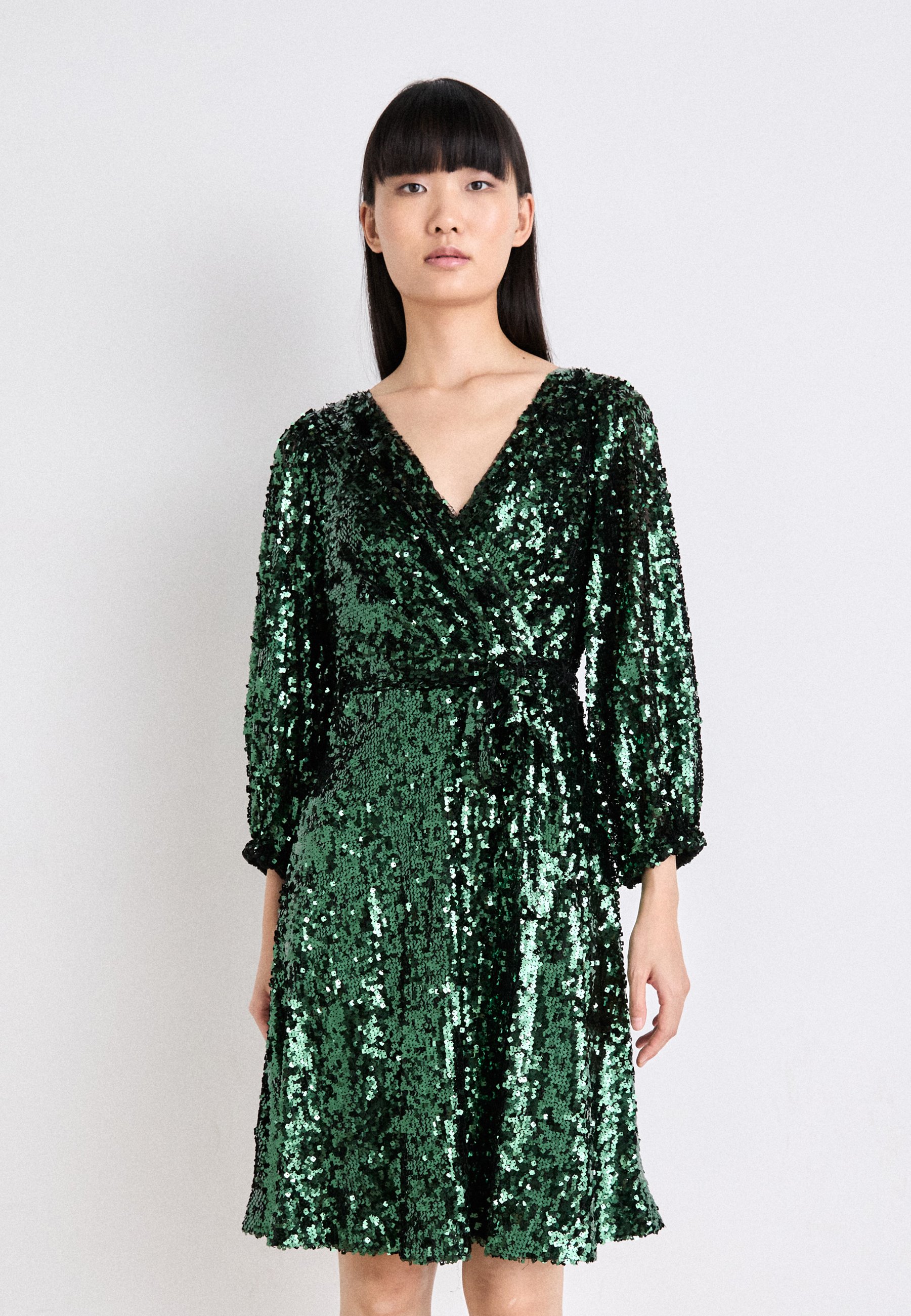 DKNY SEQUIN SURPLICE WRAP - Cocktail dress / Party dress - pine/black/black - Zalando.co.uk DKNY SEQUIN SURPLICE WRAP - Cocktail dress / Party dress - pine/black/black - Zalando.co.uk