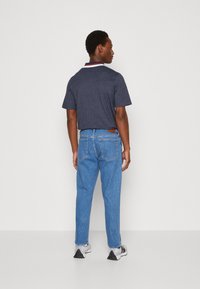 Abercrombie & Fitch 90s Straight Jean - Vaqueros rectos - blue denim