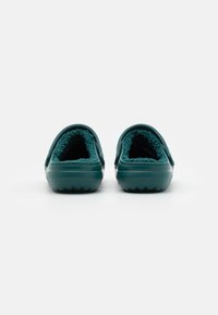 Crocs CLASSIC LINED - Tamancos - evergreen