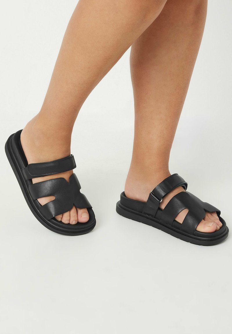 Yours Clothing Korolliset pistokkaat - black