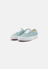 Vans AUTHENTIC UNISEX - Športni copati - gray mist