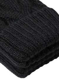 Schwarze gestrickte Mütze mit strukturiertem Rippenmuster, aus weicher Wolle gefertigt, mit umgeschlagenem Bündchen für zusätzliche Wärme und eine bequeme Passform.