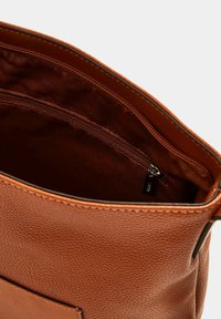 Esprit Schoudertas - rust brown
