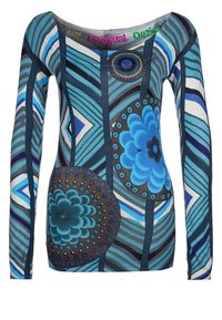 Langärmliges Oberteil mit einem blauen, geometrischen Muster und floralen Details. Hergestellt aus elastischem Material mit weitem Ausschnitt und gerippter Struktur.