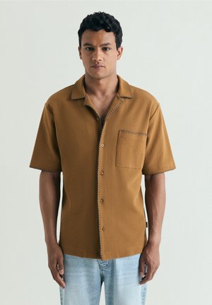 Scalpers, SCALPERS HONEYCOMB STITCHING SHIRT - Camisa - mustard