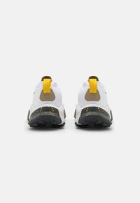 Nike Performance Zapatillas de trail running - white
