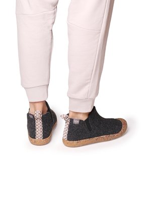 CLARK FR - Stövletter - black