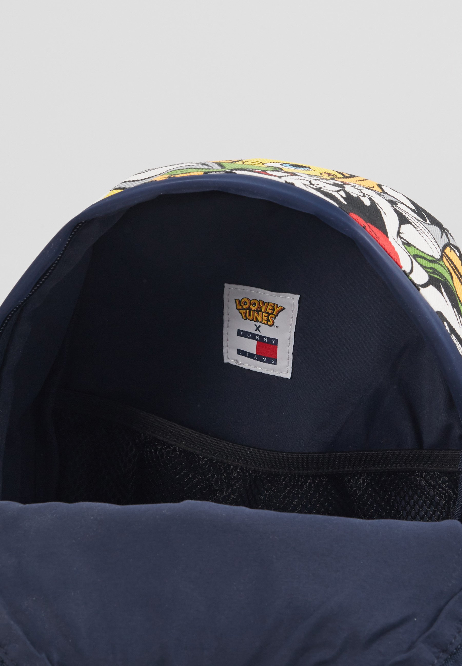 tommy hilfiger looney tunes zalando