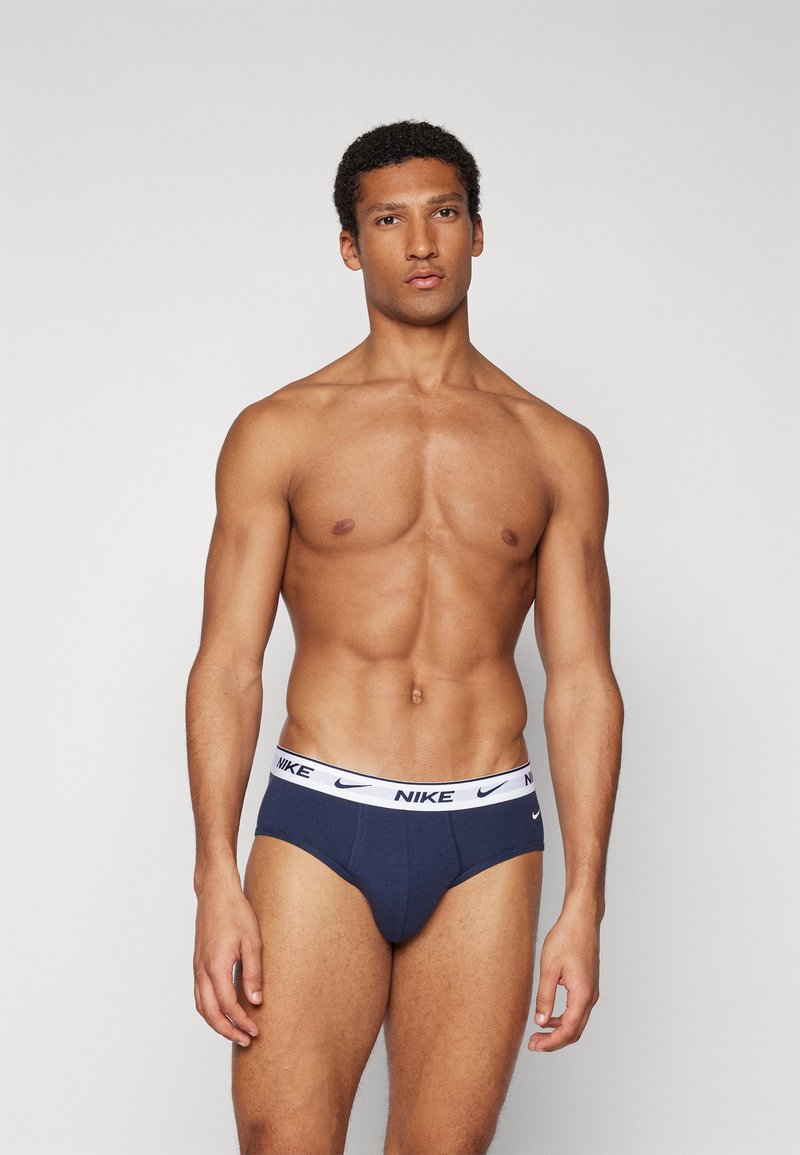 Nike Underwear BRIEF 3 PACK - Fecskék - black/red/orange
