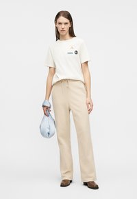 Weekend Max Mara WEST - Μπλουζάκι με στάμπα - ecru