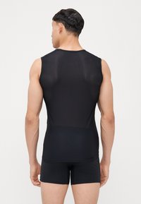 GripGrab ULTRALIGHT SLEEVELESS BASE LAYER - Unterhemd/-shirt - black