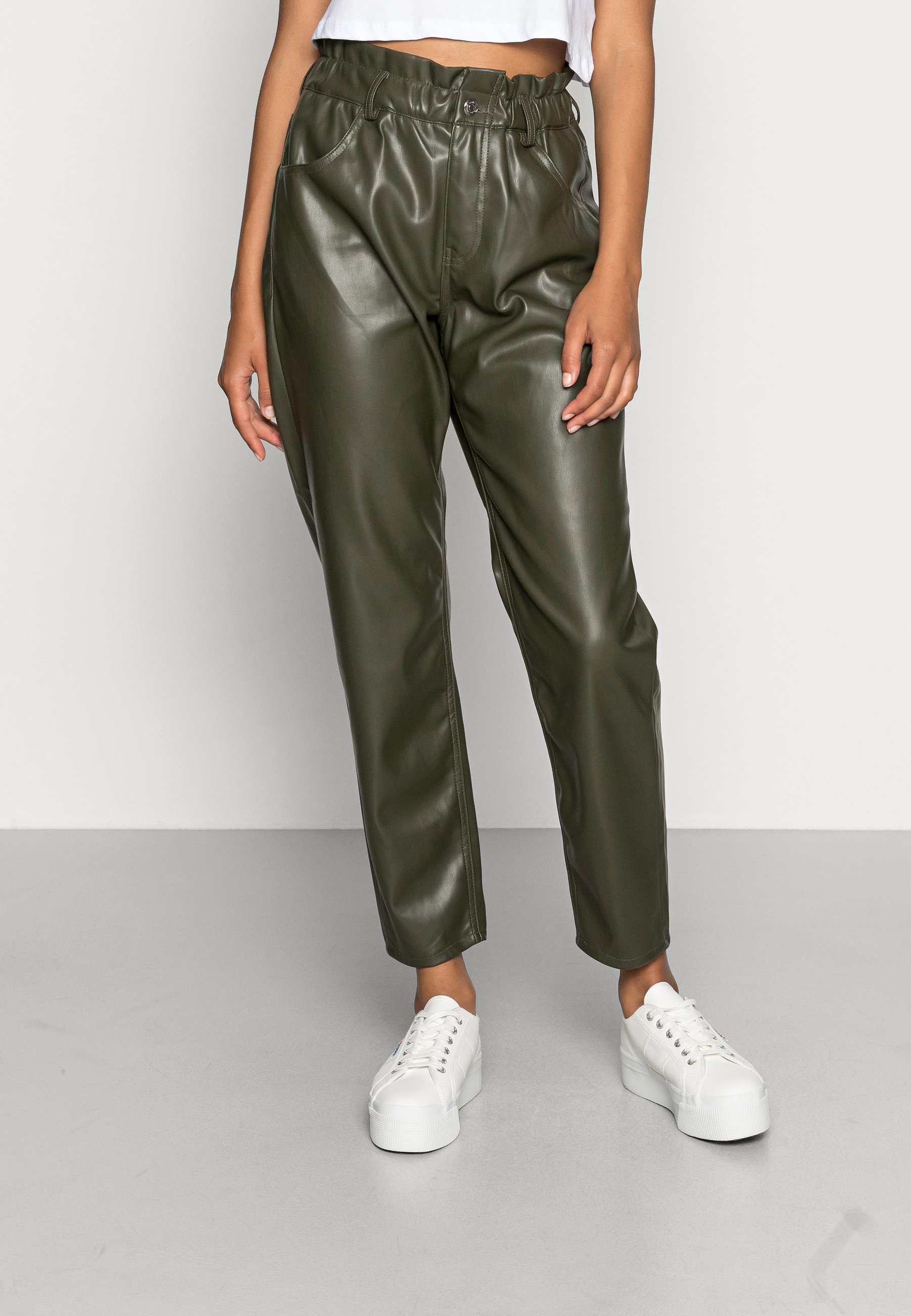 ONLY ONLOVA NAIA FAUX PANT - Trousers 