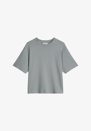 T-shirt gris clair à manches courtes avec col rond et ourlet droit, présenté sur un fond blanc.