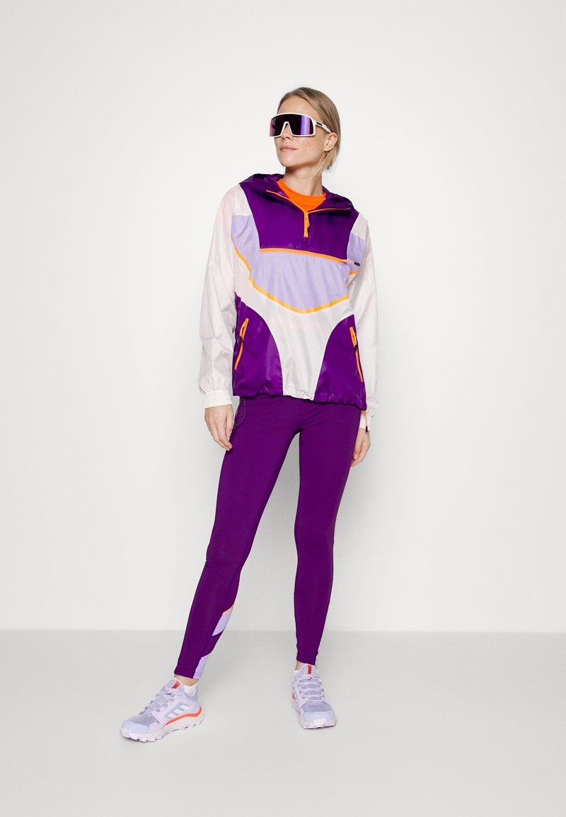 Damen Sportbekleidung | Kari Traa THALE ANORAK Regenjacke / wasserabweisende Jacke bjerk/lila - OZ61599 Damen Sportbekleidung | Kari Traa THALE ANORAK Regenjacke / wasserabweisende Jacke bjerk/lila - OZ61599