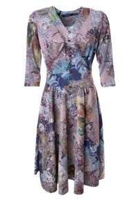 Robe colorée à motifs avec un col en V, des manches trois-quarts, des boutons sur le devant et une jupe évasée, fabriquée dans un tissu doux et texturé.